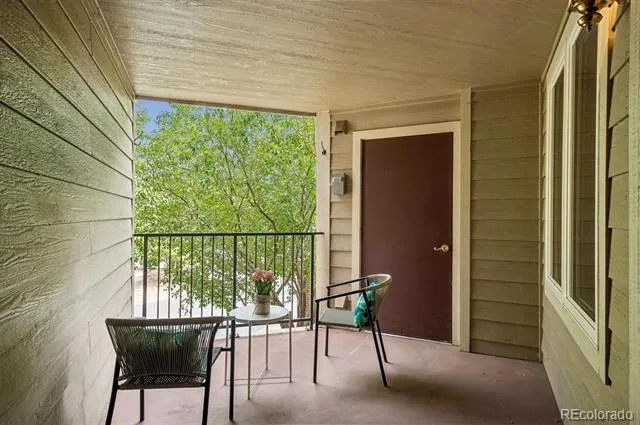 2894 W Riverwalk Circle #B211 Littleton, CO 80123