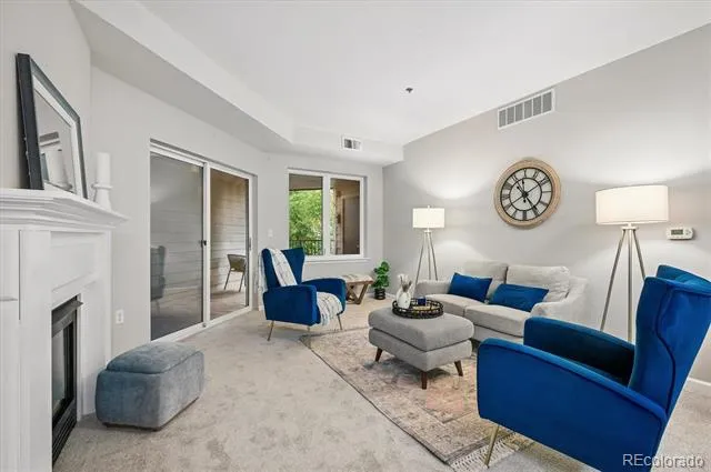 2894 W Riverwalk Circle #B211 Littleton, CO 80123