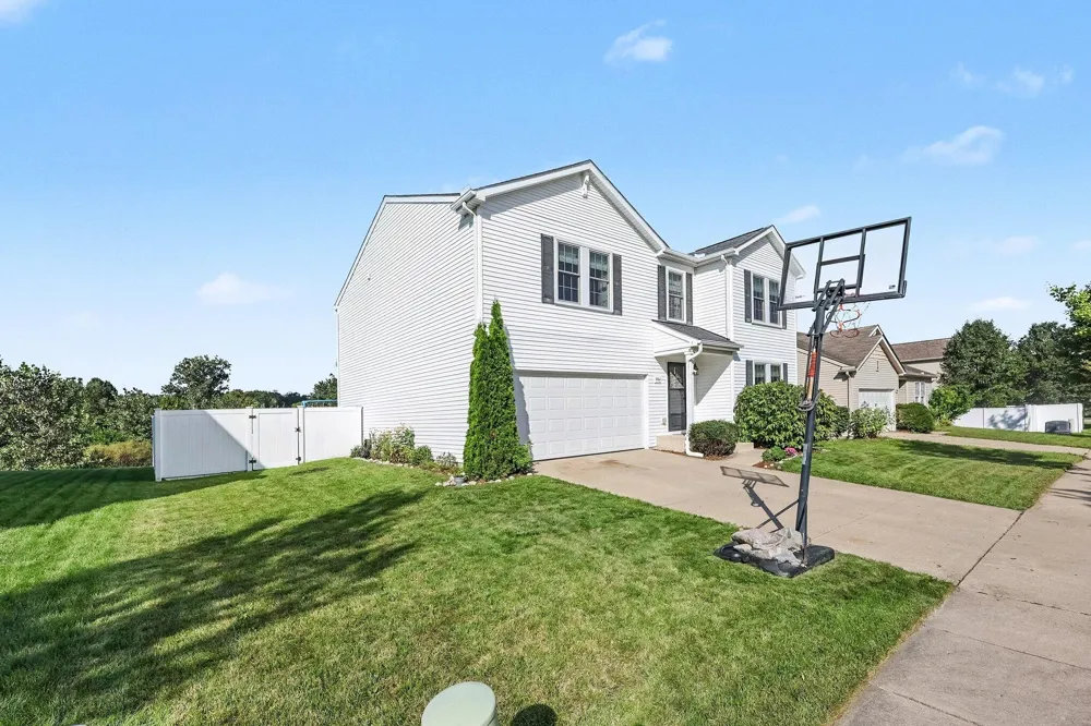 8614 Magnolia Way Lima Township, MI 48130