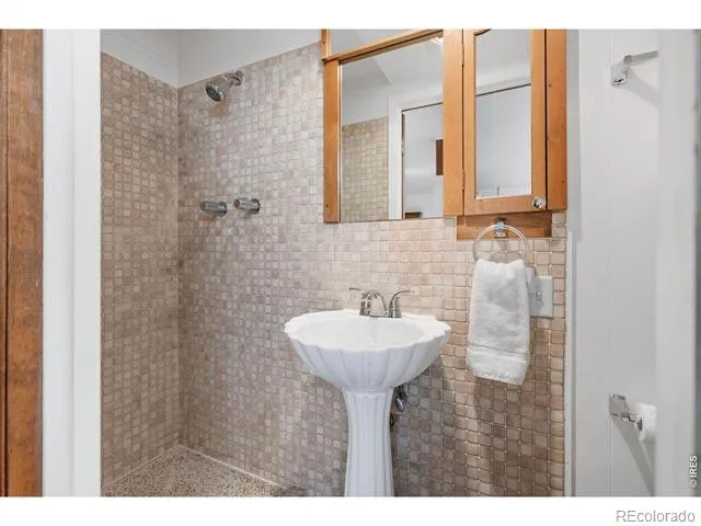 251 Mountain View Lane Estes Park, CO 80517