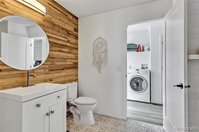 255 Divide View Drive Golden, CO 80403