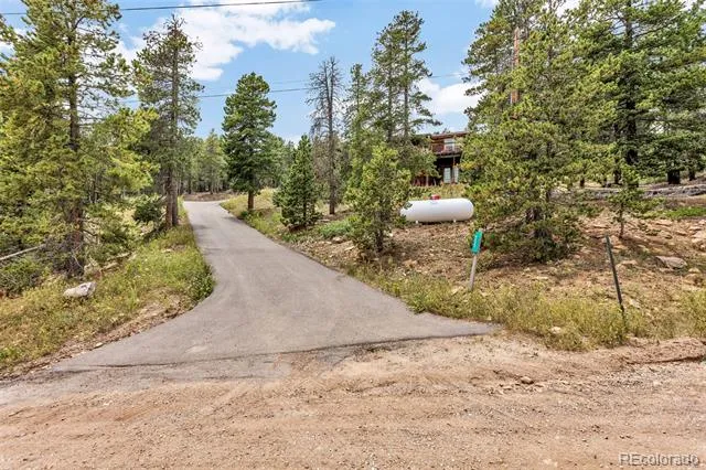 255 Divide View Drive Golden, CO 80403
