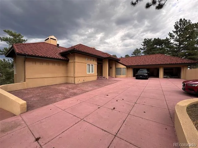 935 Castle Ridge Road Golden, CO 80401