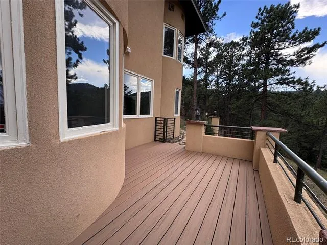 935 Castle Ridge Road Golden, CO 80401