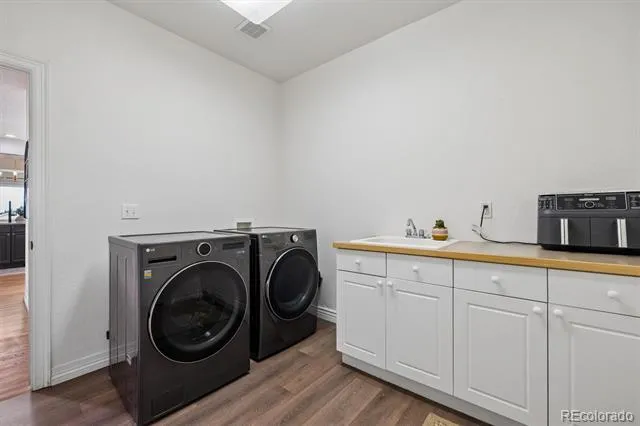 561 Ridgeside Drive Golden, CO 80401