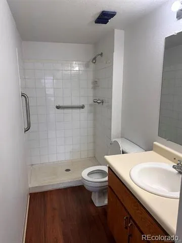 10650 E Tennessee Avenue #101 Aurora, CO 80012
