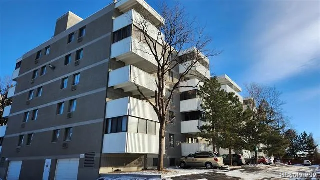 10650 E Tennessee Avenue #101 Aurora, CO 80012