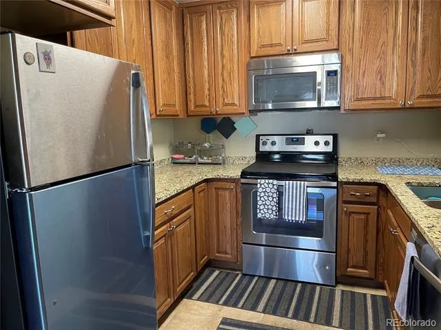 972 S Yukon Street Lakewood, CO 80226