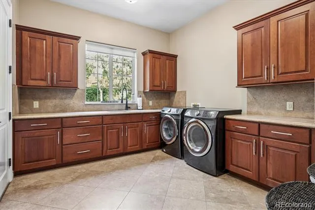 5829 Amber Ridge Drive Castle Pines, CO 80108