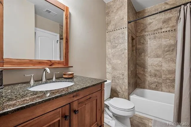 5829 Amber Ridge Drive Castle Pines, CO 80108