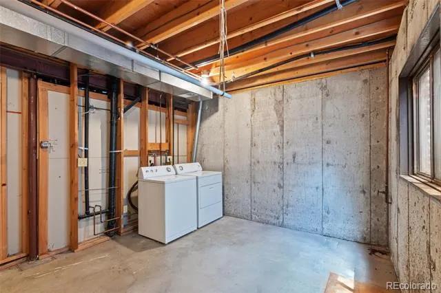 4231 S Mobile Circle #B Aurora, CO 80013