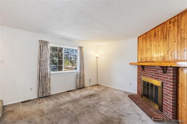4231 S Mobile Circle #B Aurora, CO 80013