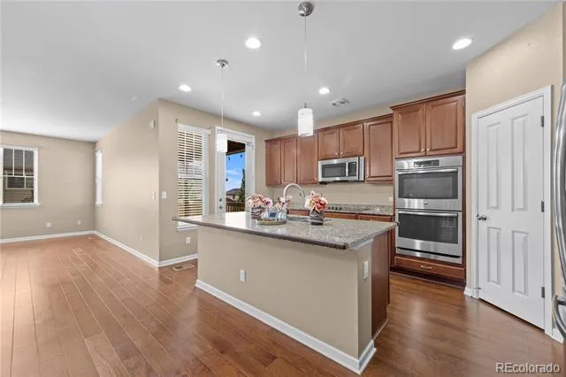 4961 S Versailles Circle Aurora, CO 80015
