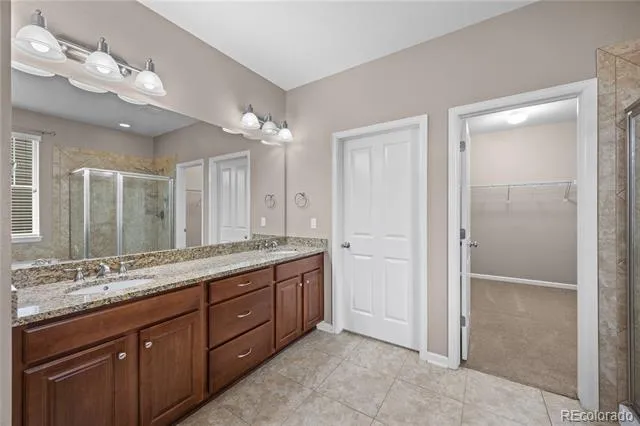 4961 S Versailles Circle Aurora, CO 80015