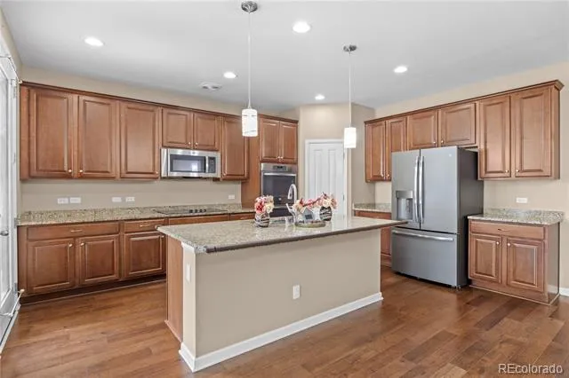 4961 S Versailles Circle Aurora, CO 80015