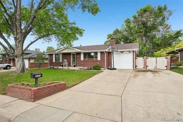 8283 Depew Way Arvada, CO 80003