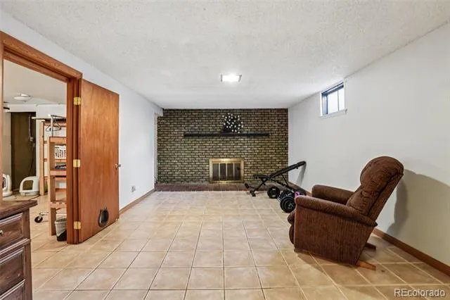 8283 Depew Way Arvada, CO 80003