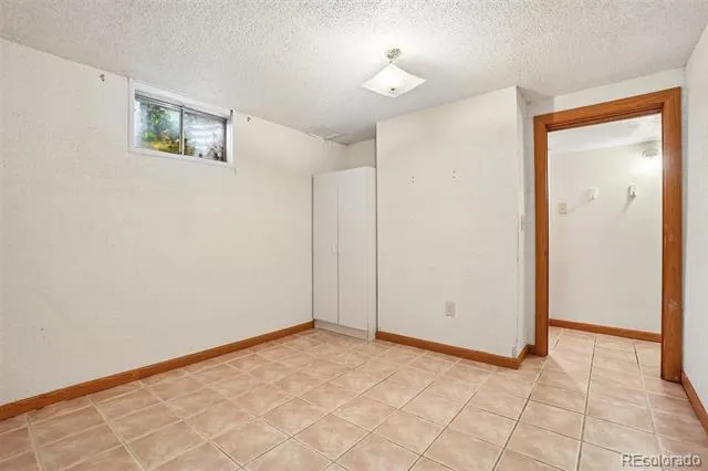 8283 Depew Way Arvada, CO 80003