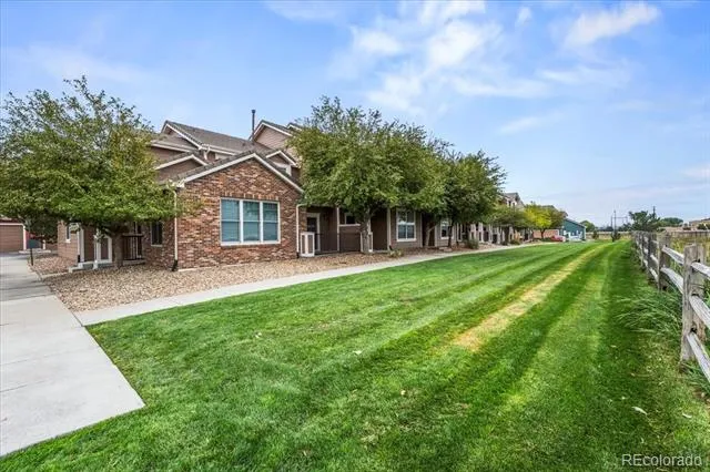 10449 Paris Street #203 Commerce City, CO 80640