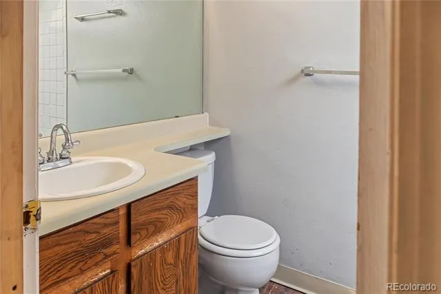 17074 E Tennessee Drive #211 Aurora, CO 80017