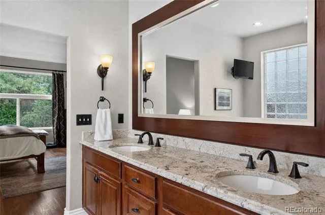 8798 Forrest Drive Highlands Ranch, CO 80126