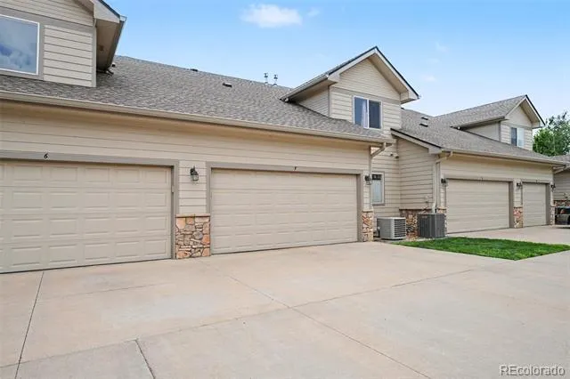 10818 Cimarron Street #307 Longmont, CO 80504