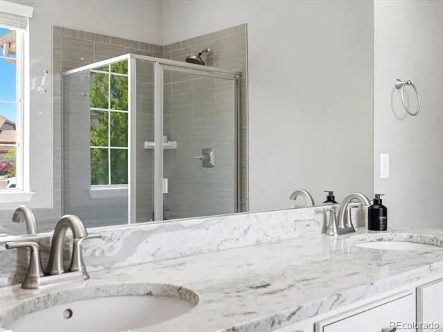 21560 E Union Place Aurora, CO 80015