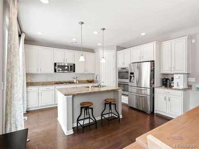 21560 E Union Place Aurora, CO 80015
