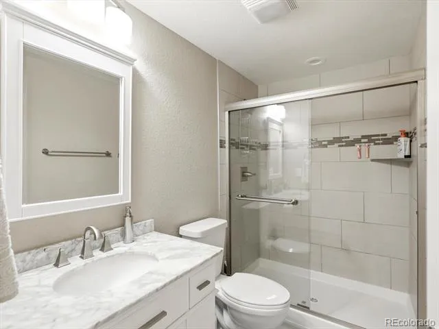 21560 E Union Place Aurora, CO 80015