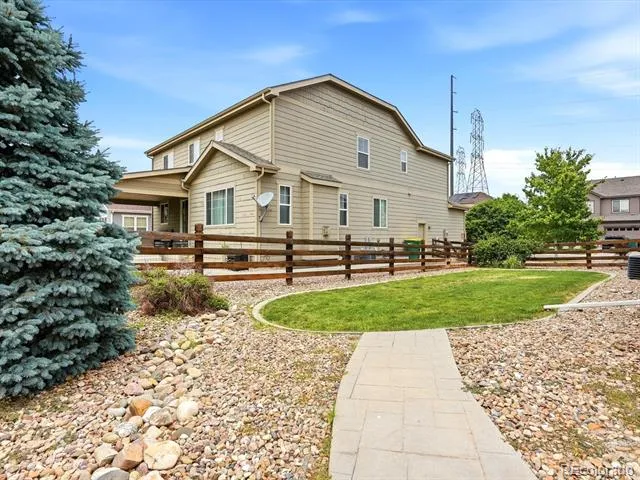 21560 E Union Place Aurora, CO 80015