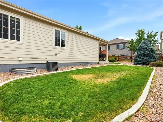 21560 E Union Place Aurora, CO 80015