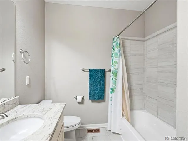 21560 E Union Place Aurora, CO 80015