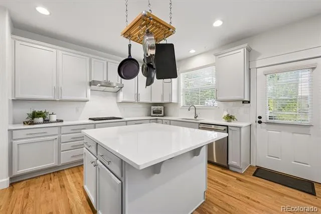 8775 E 28th Avenue Denver, CO 80238