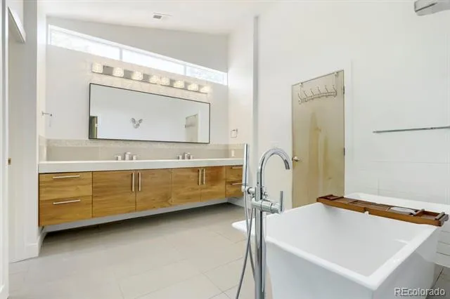 2368 Glencoe Street Denver, CO 80207