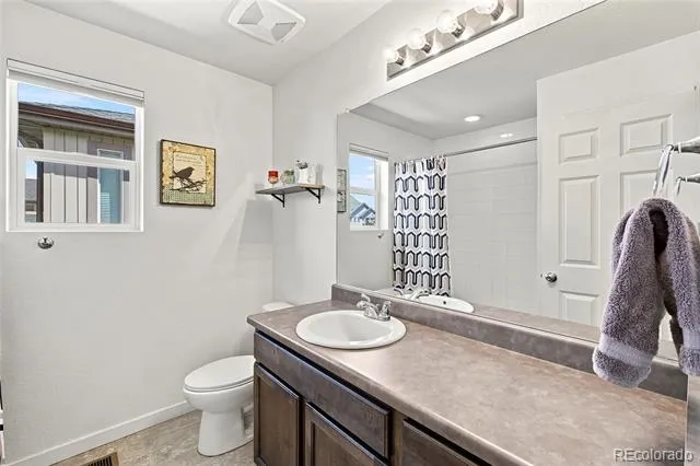 20016 E 48th Place Denver, CO 80249