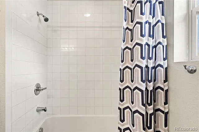 20016 E 48th Place Denver, CO 80249
