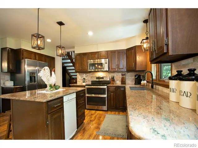 1370 Bellaire Street Broomfield, CO 80020