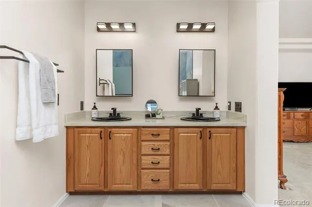 8244 S Catawba Court Aurora, CO 80016