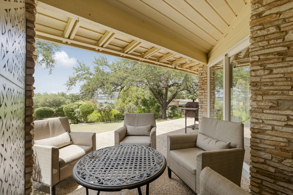 930 Electra Lakeway, TX 78734