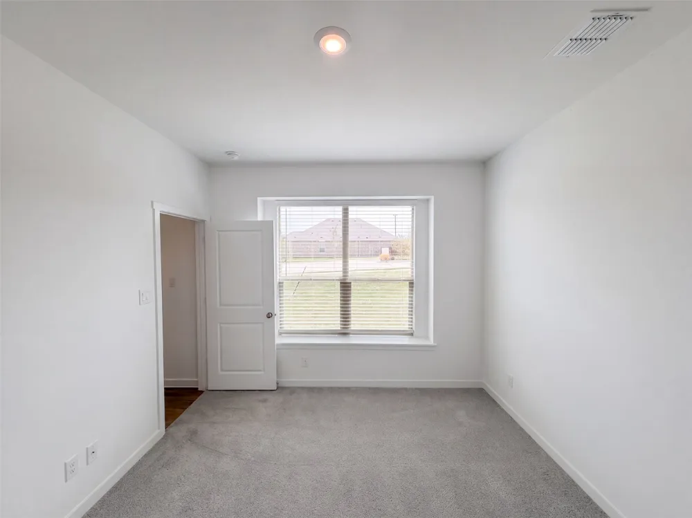 201 Loving Trail Justin, TX 76247