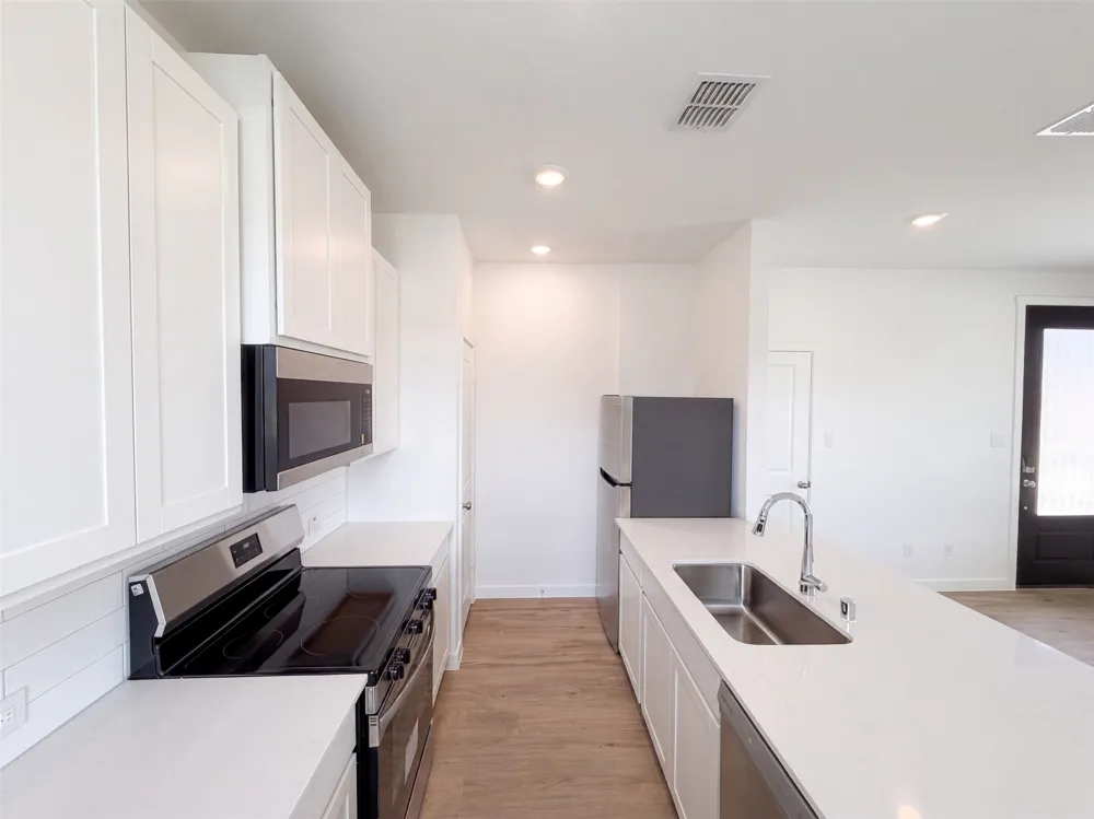 201 Loving Trail Justin, TX 76247