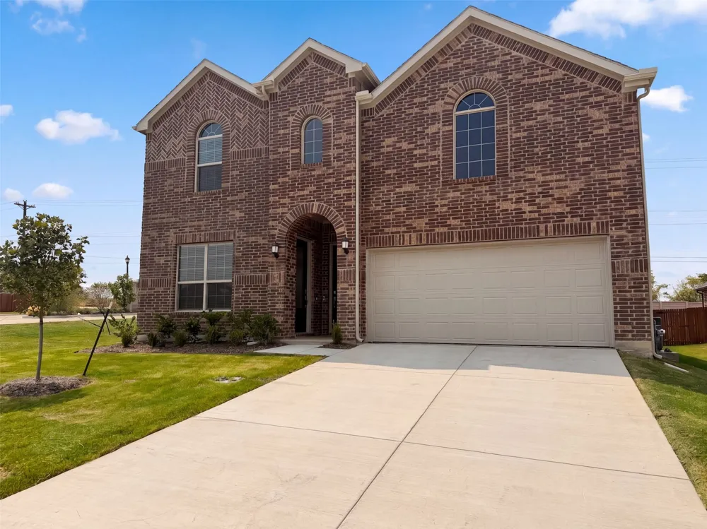 201 Loving Trail Justin, TX 76247