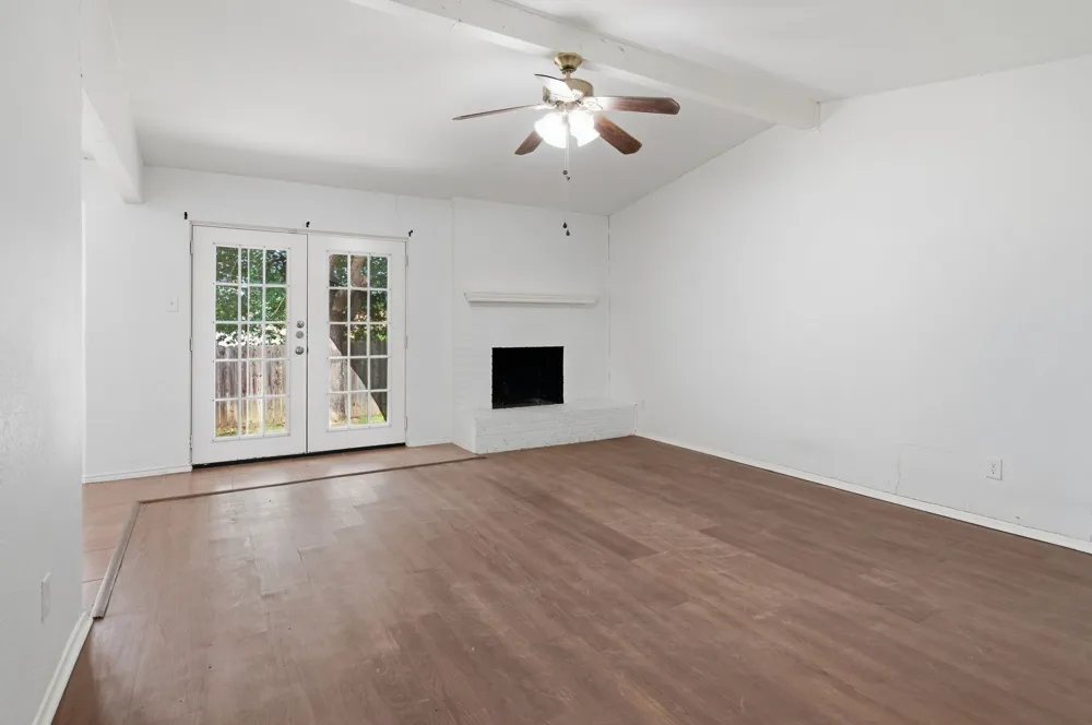 6413 Melinda Court Watauga, TX 76148