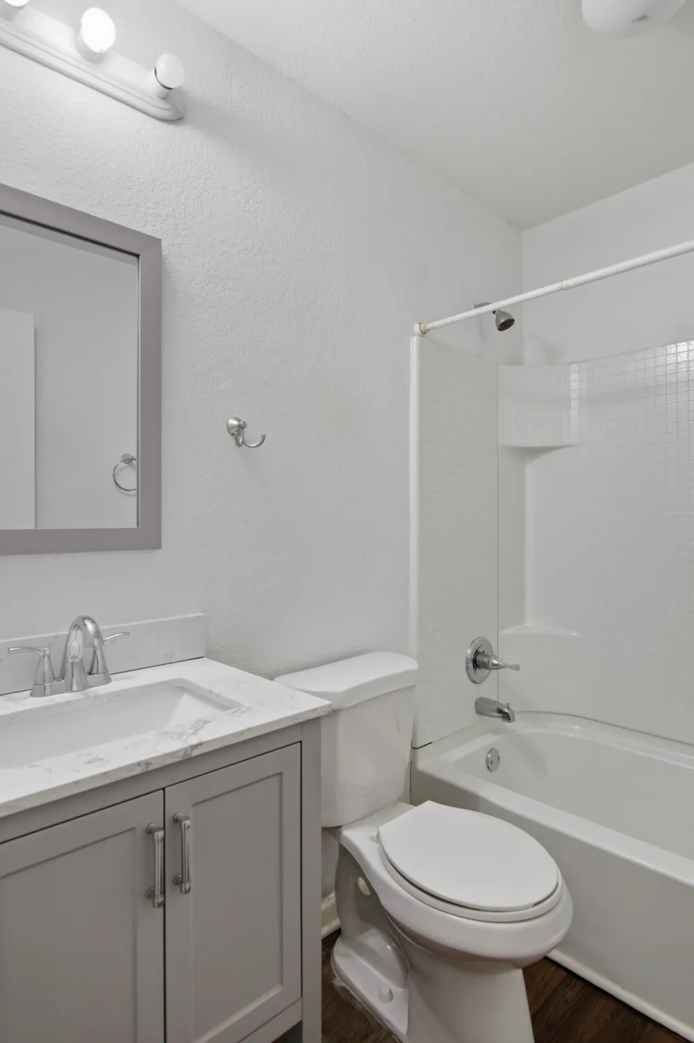 6413 Melinda Court Watauga, TX 76148