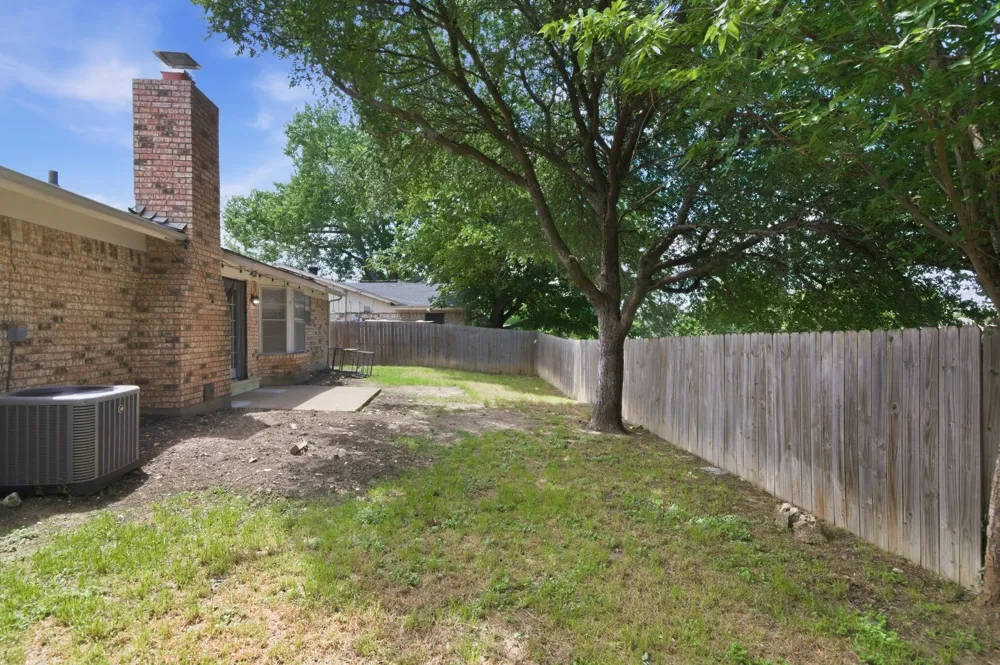 6413 Melinda Court Watauga, TX 76148