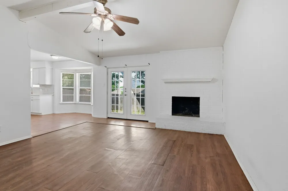 6413 Melinda Court Watauga, TX 76148