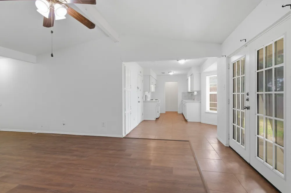 6413 Melinda Court Watauga, TX 76148