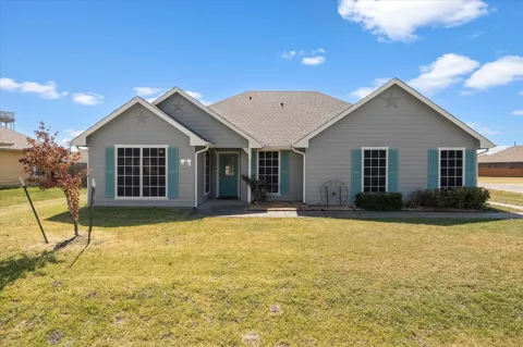 107 W Hubbard Road