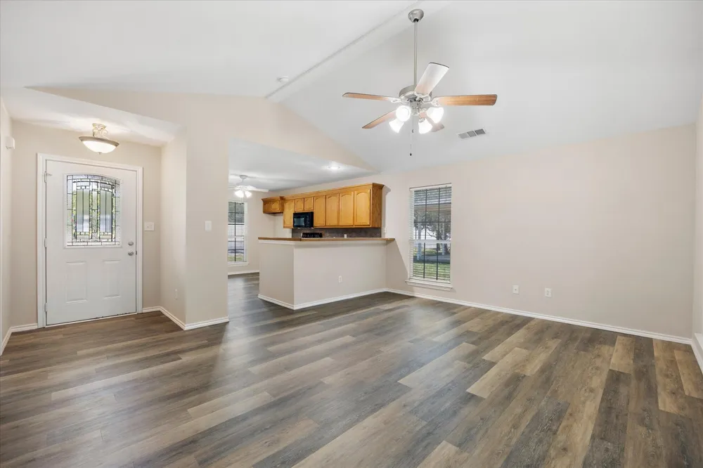 107 W Hubbard Road Josephine, TX 75173