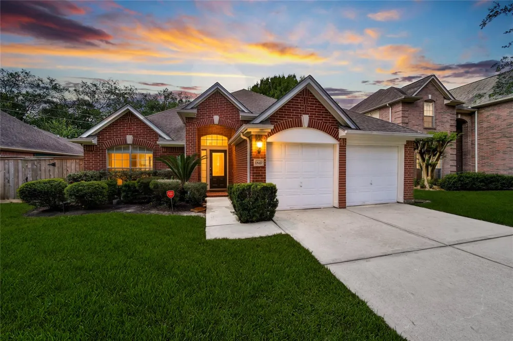15427 Truslow Point Lane Sugar Land, TX 77478